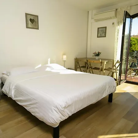 & Astor Hotel 3*