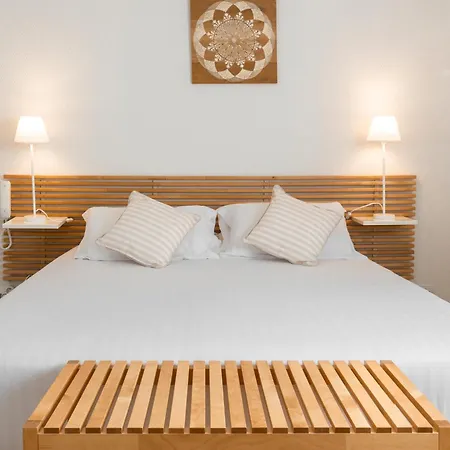 & Astor Hotel