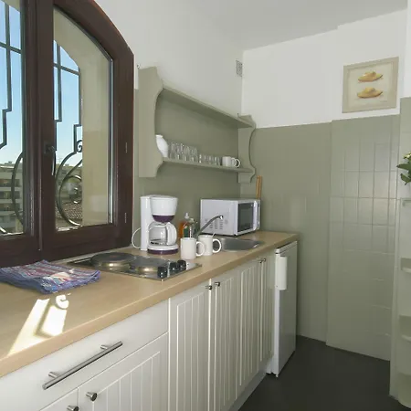 Otel & Astor 3*