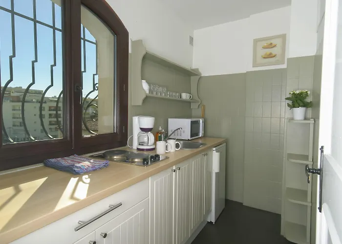 Hotel & Astor 3*